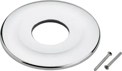 Chromfarbene Rosette mit rundem Loch in der Mitte und zwei dazugehörigen Schrauben, hergestellt von Ideal Standard.
